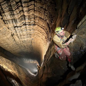 عمیق ترین غار جهان